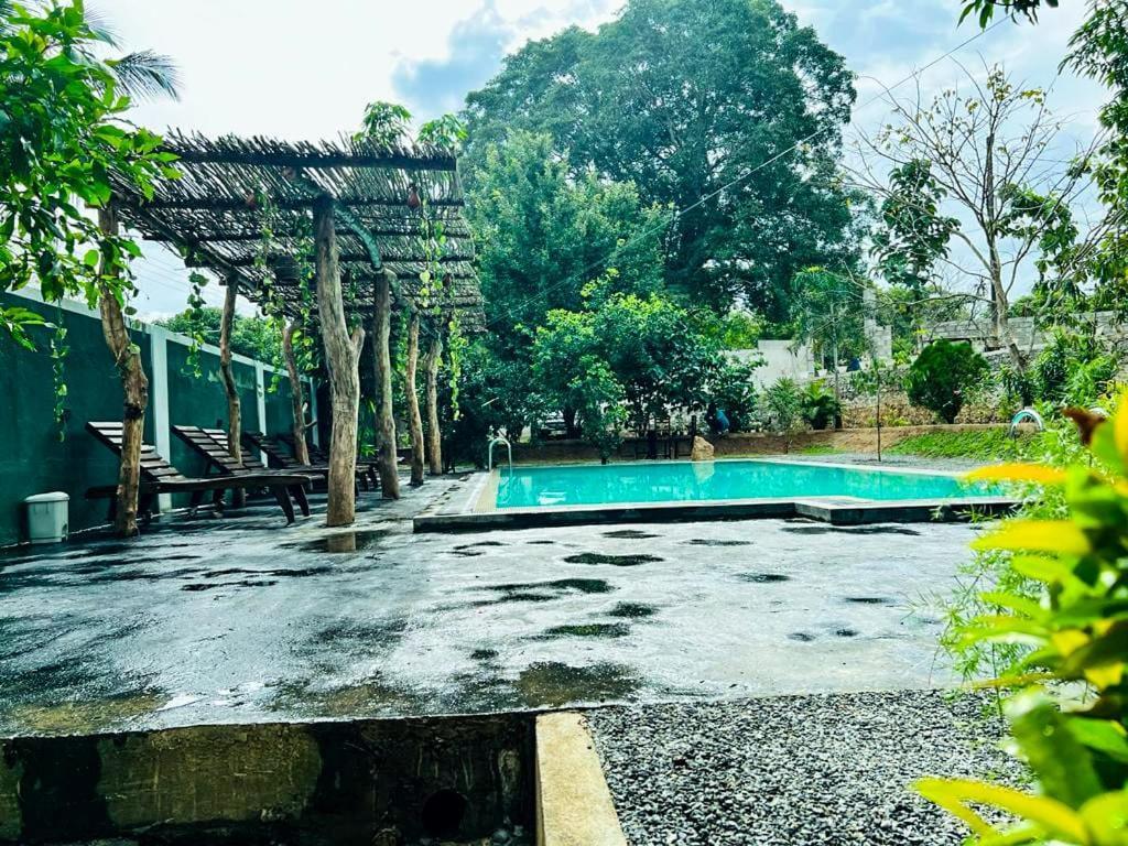 Lily Resort Udawalawe Exterior foto